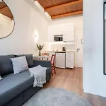 Cozy In The Center Apartment *