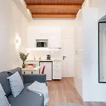 Cozy In The Center